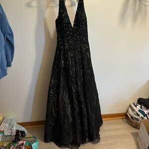 Jovani size 12 prom / gala / formal dress